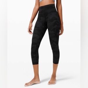Lululemon - Wunder Under High Rise Crop 21" Luxtreme - 6 - Camo Deep Coal - EUC